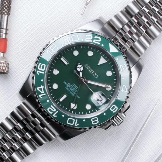 Sub GMT Hulk - Automatic NH34